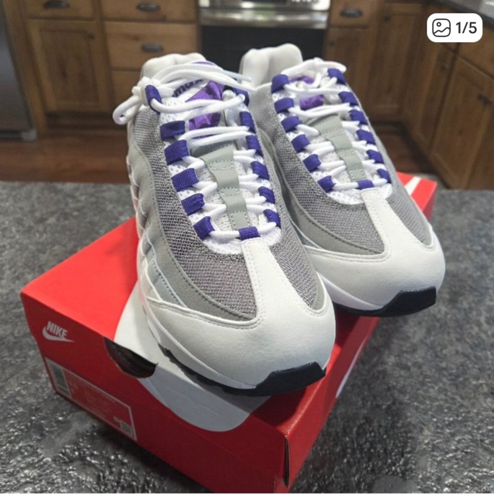 NIKE Women's Air Max 95 Big Bubble